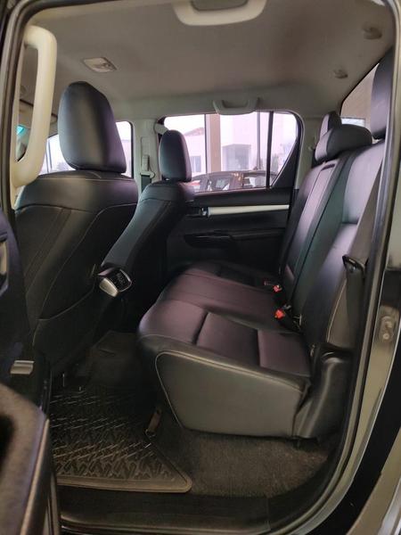 Toyota Hilux Cd Srx 4X4 2.8 TDI 16V Diesel Aut. - foto 12
