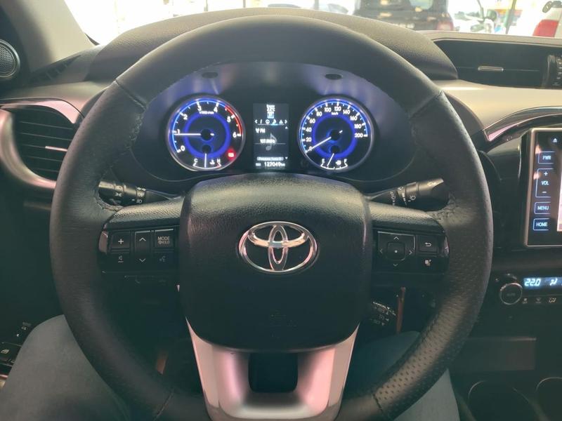 Toyota Hilux Cd Srx 4X4 2.8 TDI 16V Diesel Aut. - foto 13