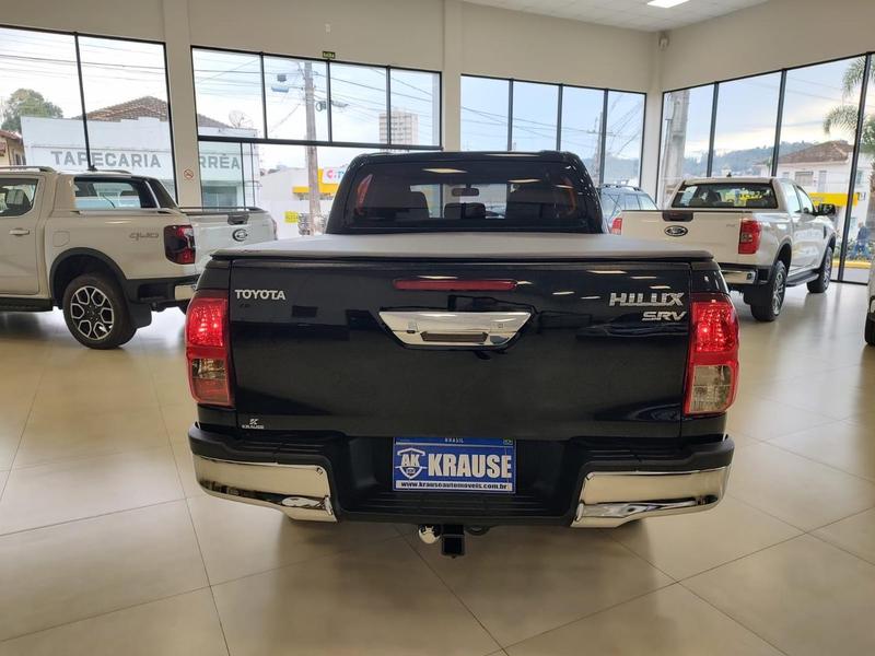Toyota Hilux Cd Srx 4X4 2.8 TDI 16V Diesel Aut. - foto 6