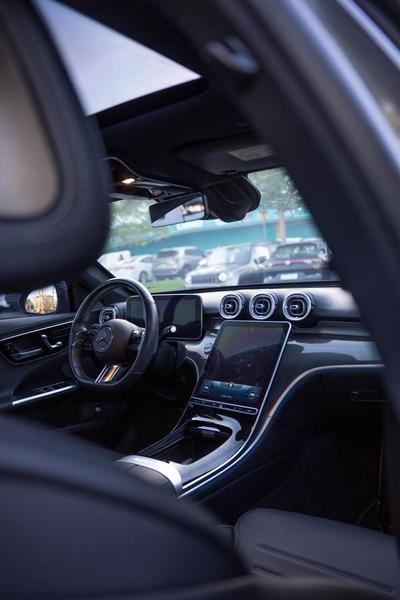 MERCEDES-BENZ C200 AMG LINE