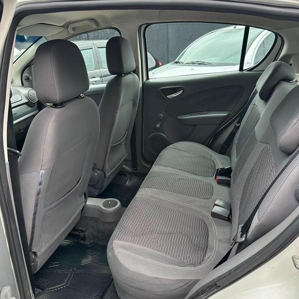 Fiat Palio Attractiv 1.0 - foto 8