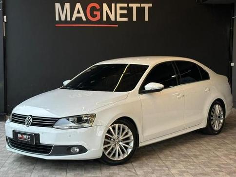VOLKSWAGEN JETTA 2.0 TSI HIGHLINE 211CV GASOLINA 4P TIPTRONIC