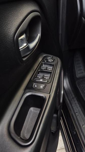Jeep Renegade Limited 1.8 4X2 Flex 16V Aut. - foto 11