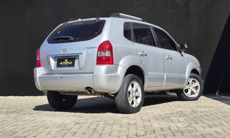 Hyundai Tucson 2.0 16V Mec. - foto 4