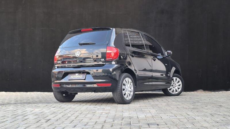 Volkswagen Fox 1.6 Mi 8V Total Flex 4P - foto 4