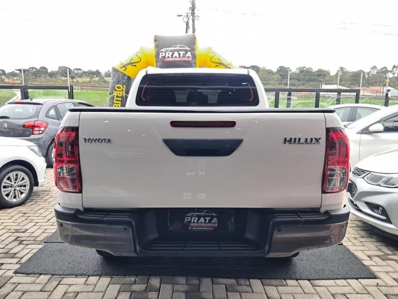 Toyota Hilux Cd 4X4 28 Diesel Mec - foto 8