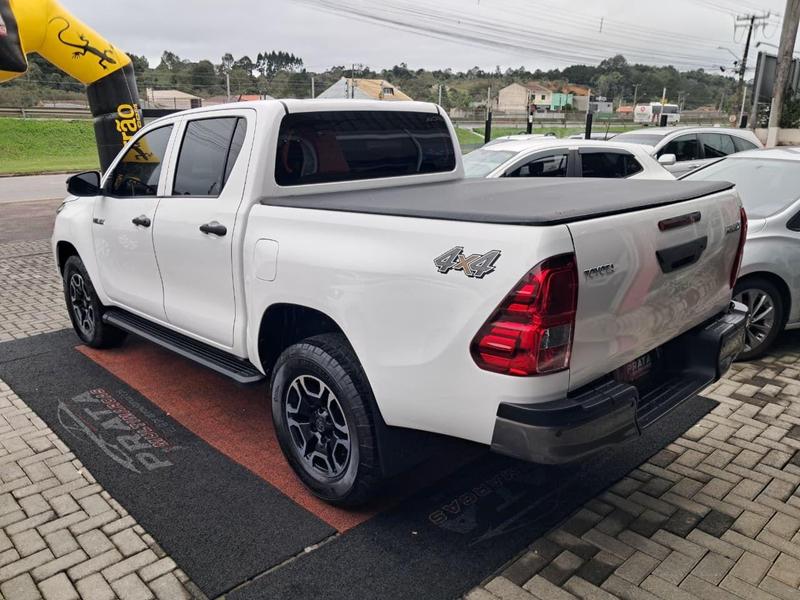 Toyota Hilux Cd 4X4 28 Diesel Mec - foto 9