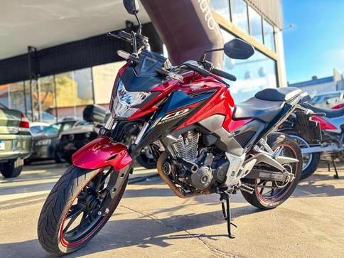 HONDA CB 300F TWISTER CBS