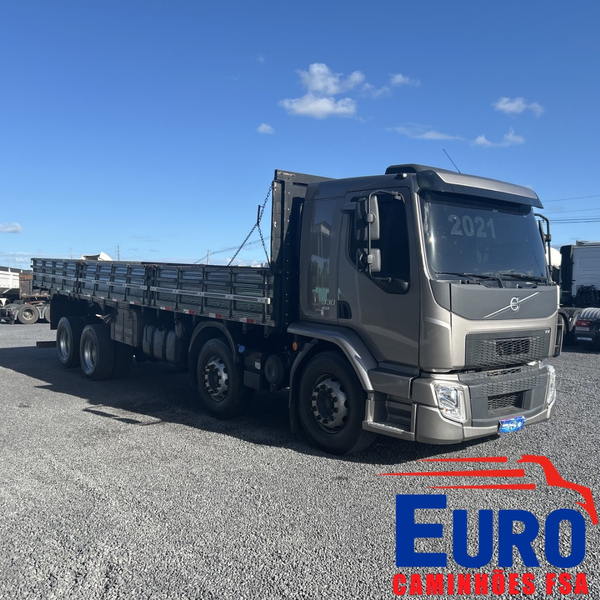 VOLVO VM 330 8X2R
