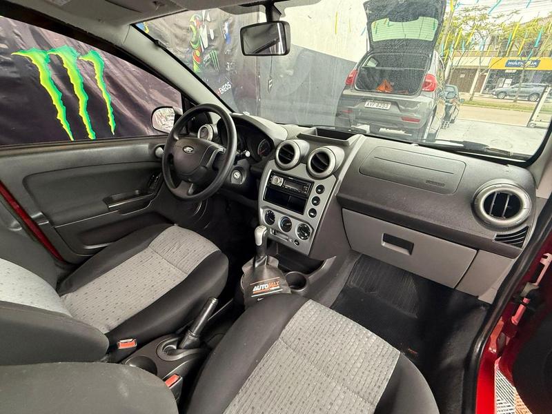 Ford Fiesta Sedan Sedan 1.6 Flex - foto 10
