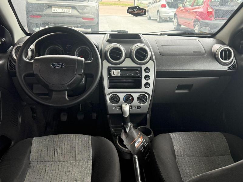 Ford Fiesta Sedan Sedan 1.6 Flex - foto 8