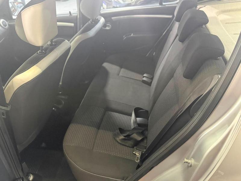 Renault Sandero Authentique Hi Flex 1.0 16V 5P - foto 10