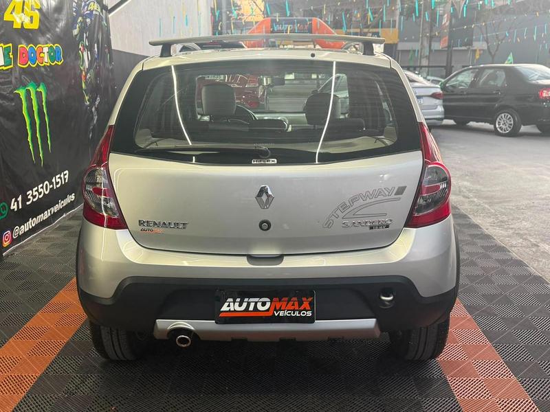 Renault Sandero Authentique Hi Flex 1.0 16V 5P - foto 4