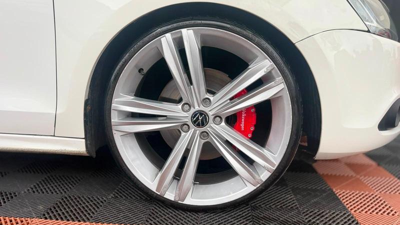 Volkswagen Jetta 20t - foto 10