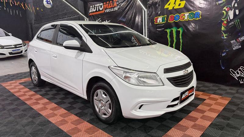 Chevrolet Onix 2014