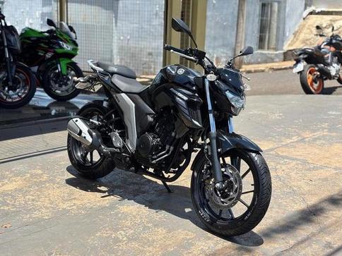 YAMAHA FZ25 FAZER