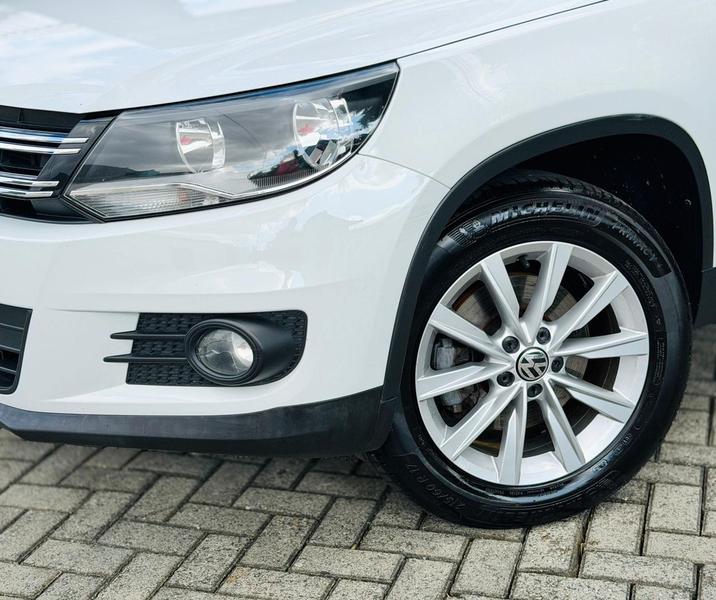 Volkswagen Tiguan 2.0 TSI - foto 2