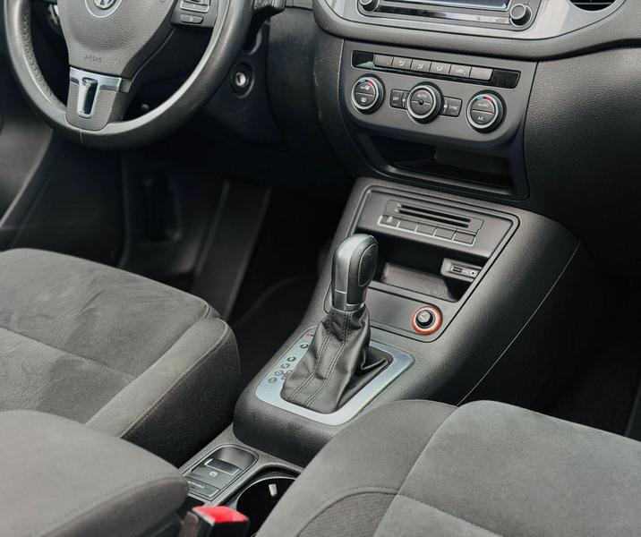 Volkswagen Tiguan 2.0 TSI - foto 8