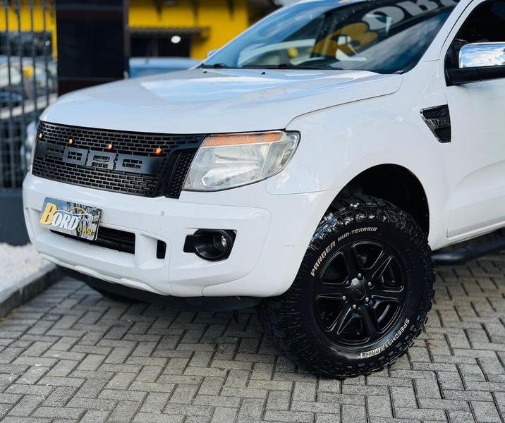 Ford Ranger XLT 3.2 20V 4X4 Cd Diesel Aut. - foto 2