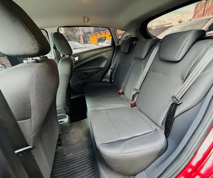 Ford Fiesta 16se - foto 6
