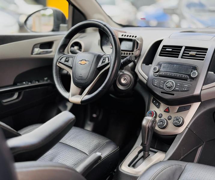 Chevrolet Sonic Hb LTZ 1.6 16V Flexpower 5P Aut. - foto 4