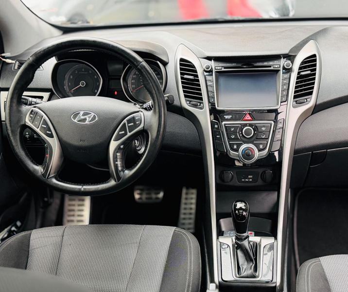 Hyundai i30 1.8 - foto 3