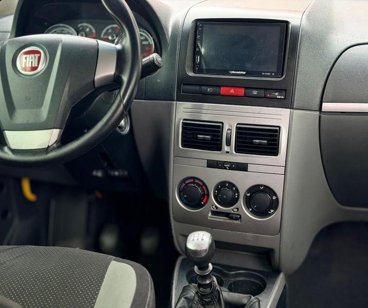 Fiat Idea Sporting 1.8 Flex 16V 5P - foto 4