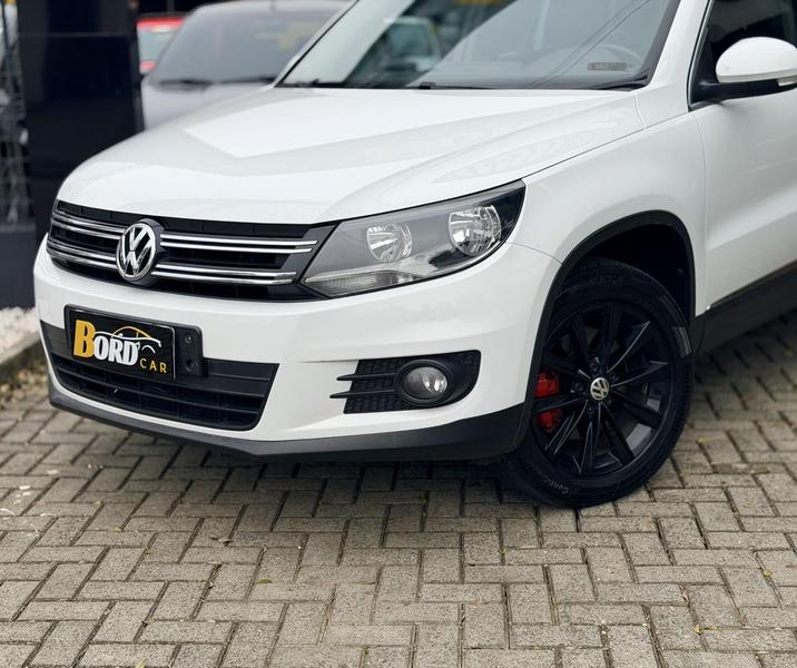 Volkswagen Tiguan 2.0 TSI - foto 2