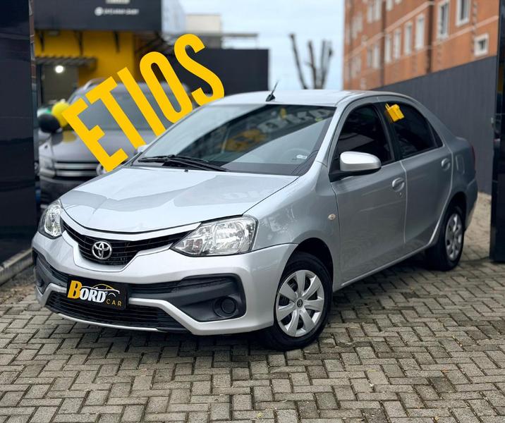 Toyota Etios 2018 à venda