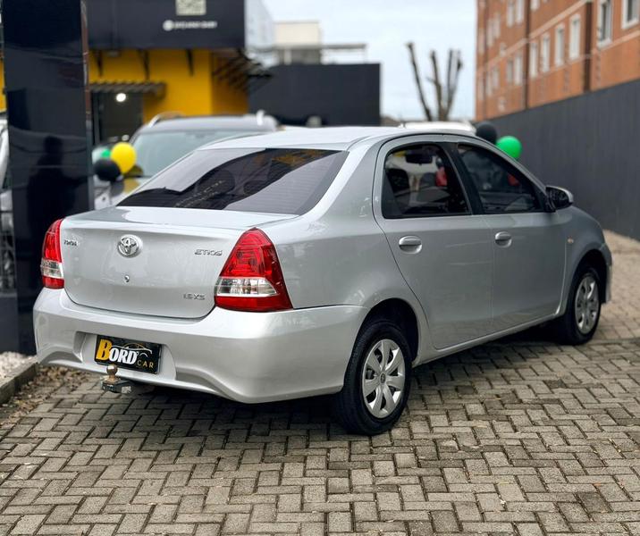 Toyota Etios 1.5 Xs Sedan 16V Flex 4P Manual - foto 5