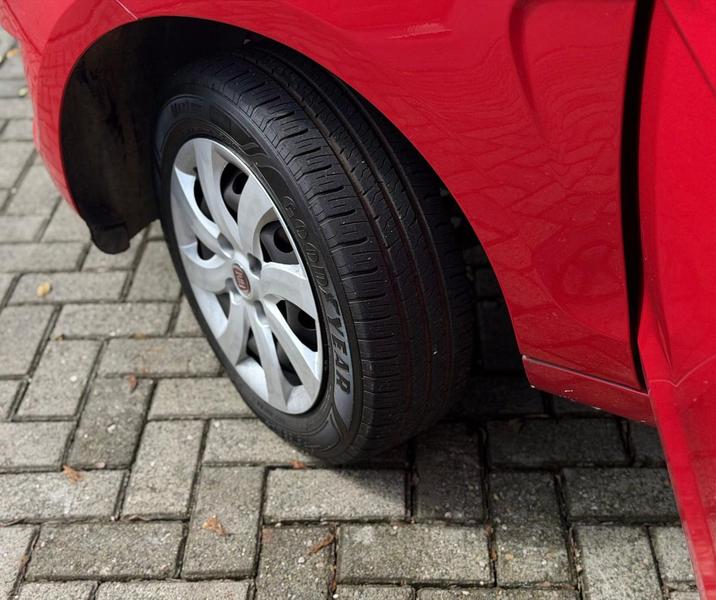 Fiat Palio Attract 1.4 - foto 3
