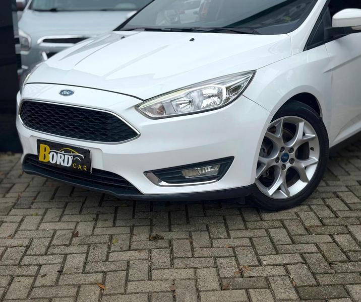 Ford Focus Se 1.6 Hc - foto 2
