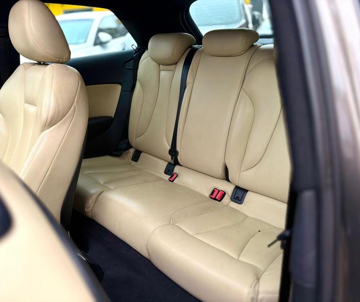 Audi A3 1.8 TFSI - foto 10