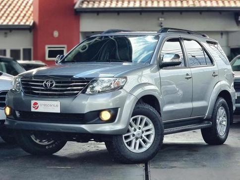 TOYOTA HILUX SW4 SR 4X2 2.7 AUT