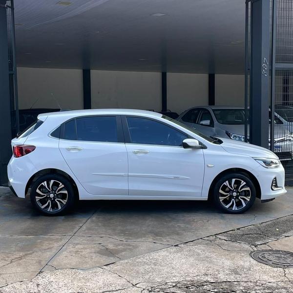 Chevrolet Onix 10tat - foto 2