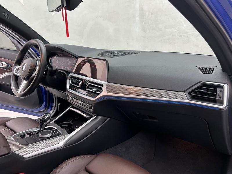 BMW 320i - foto 14