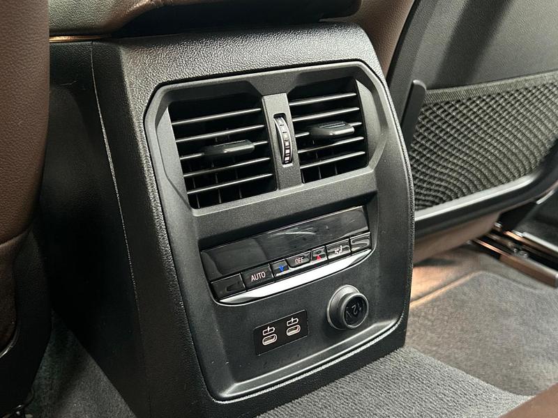 BMW 320i - foto 19