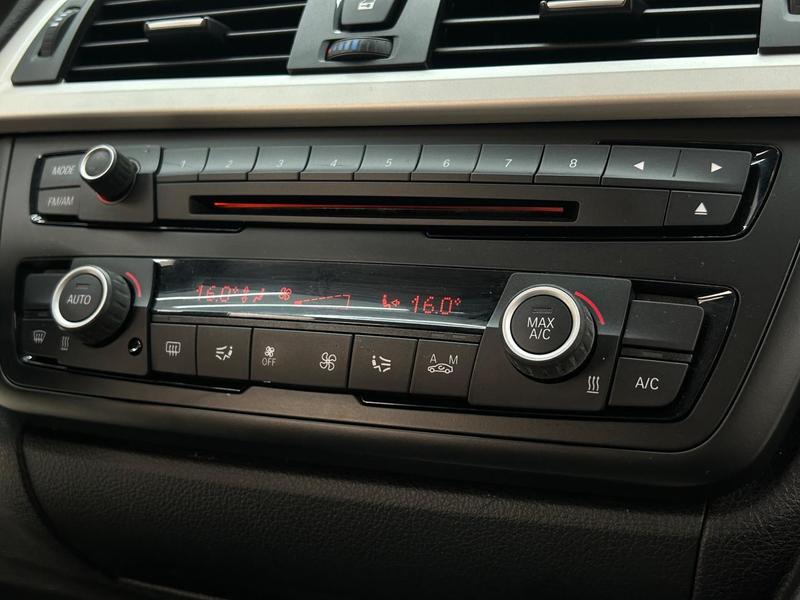 BMW 320i Active Flex - foto 13