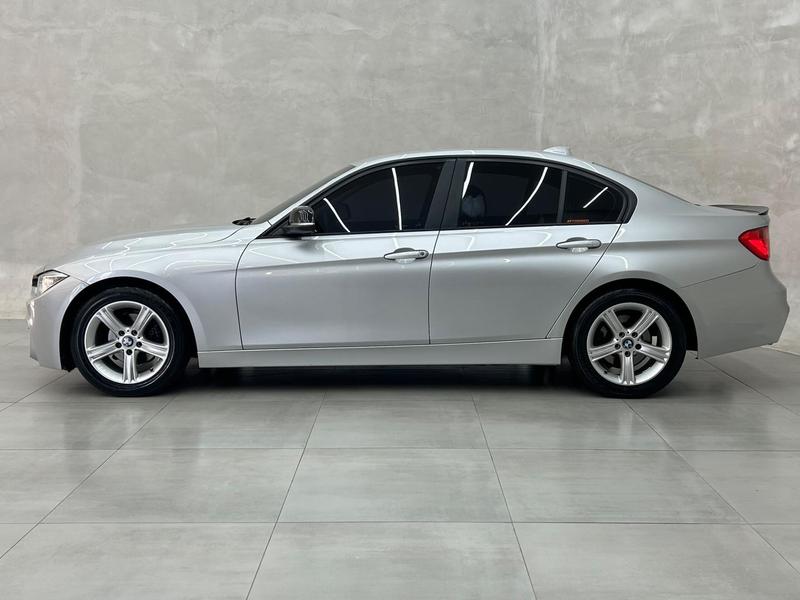 BMW 320i Active Flex - foto 3
