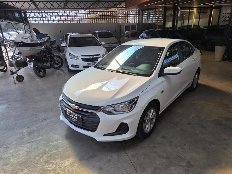 CHEVROLET ONIX PLUS 10MT LT2