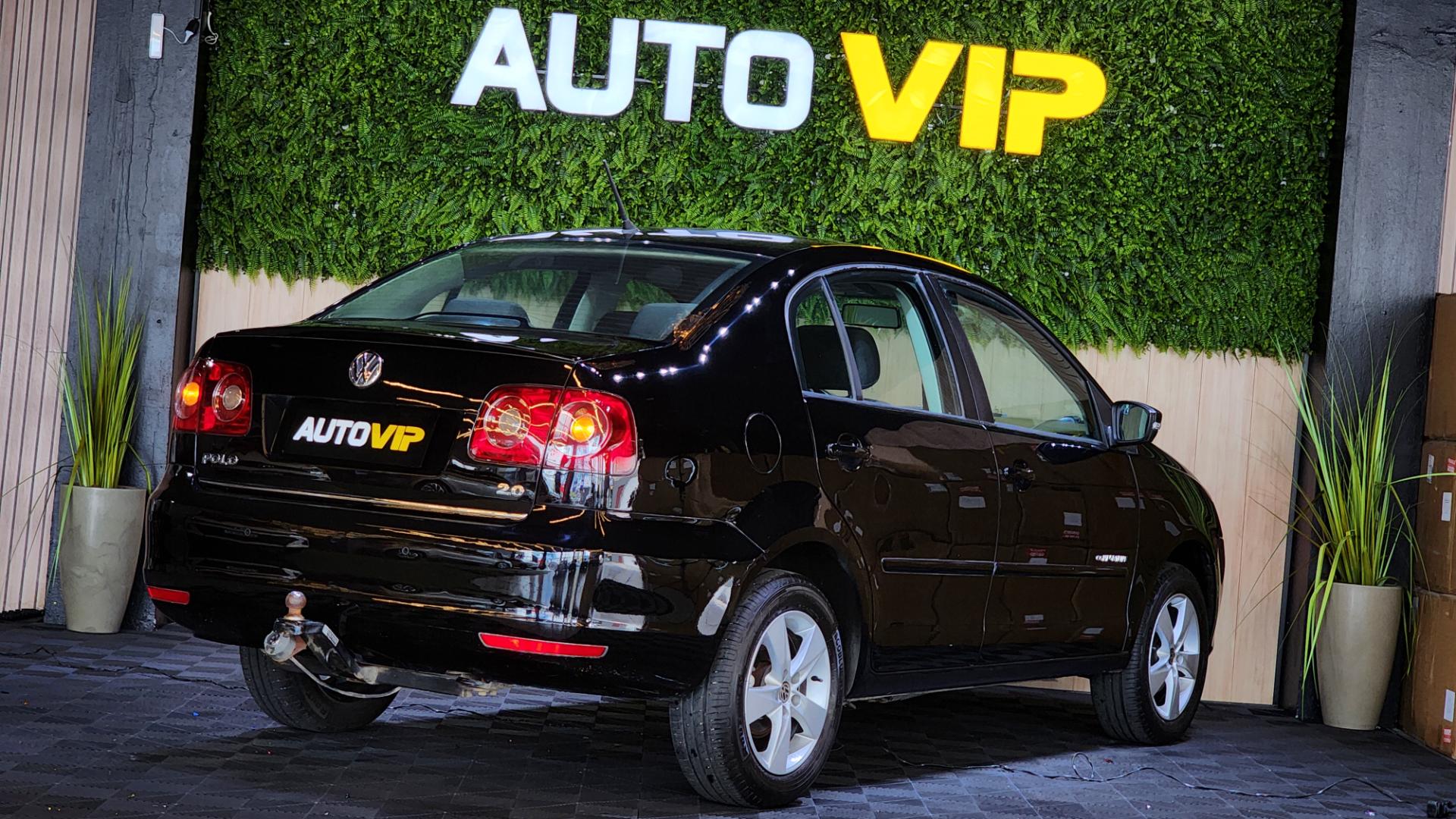 Volkswagen Polo     2014