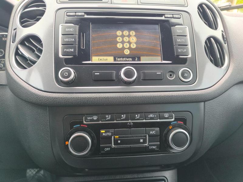 Volkswagen Tiguan 2.0 TSI - foto 12