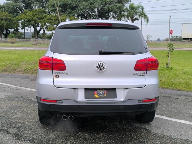 Volkswagen Tiguan 2.0 TSI - foto 6