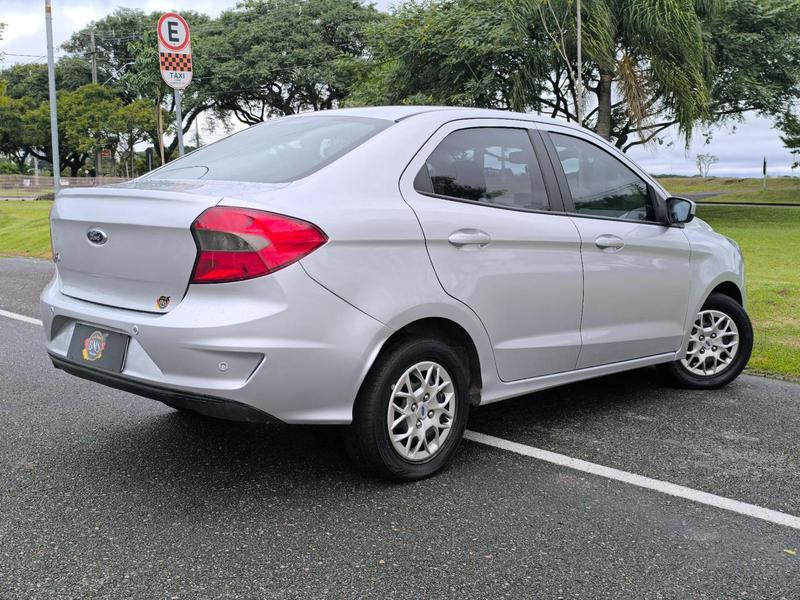 Ford Ka 1.5 Sedan Se Plus 12V Flex 4P Automático - foto 3