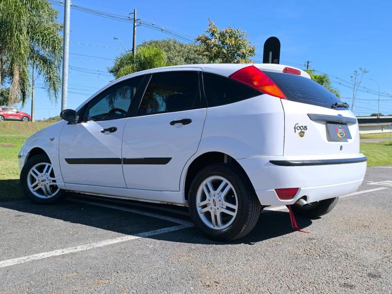 Ford Focus 1.6 Flex Ha - foto 4
