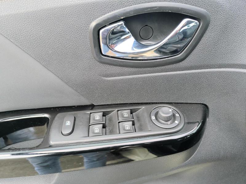 Renault Captur Inten 16a - foto 11