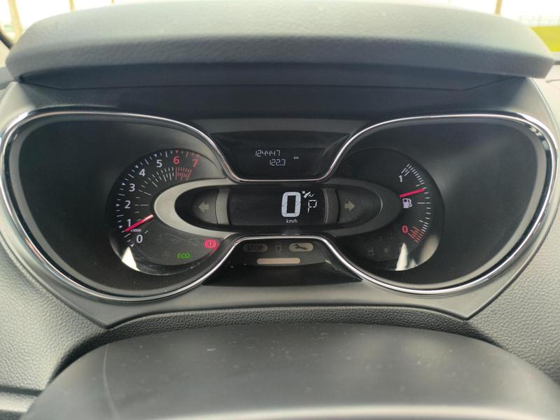 Renault Captur Inten 16a - foto 13