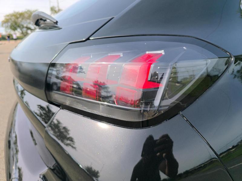 Peugeot 208 Like Mt - foto 8