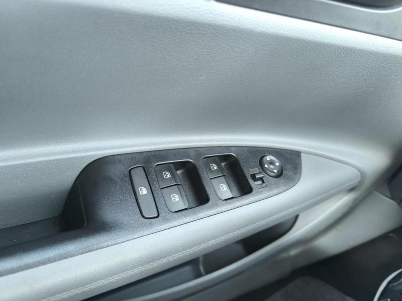 Hyundai HB20S 1.0 Confort Plus 12V Flex 4P Manual - foto 14