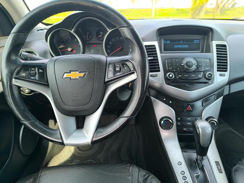 Chevrolet Cruze Hb Sport LT 1.8 16V Flexpower 5P Automático - foto 10